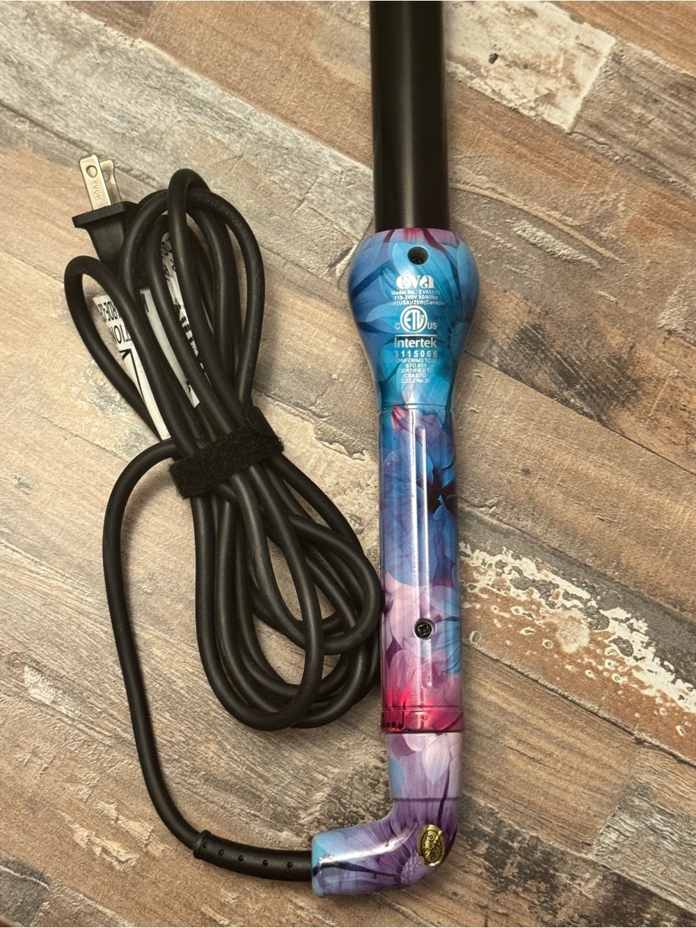 NWOB Never Used Eva NYC Floral Frenzy 1” Curling Wand , Clip Free, 9 ft cord - Picture 4 of 7